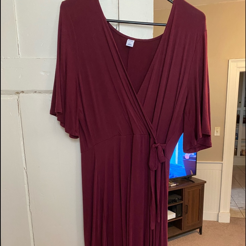 Old Navy burgundy dress